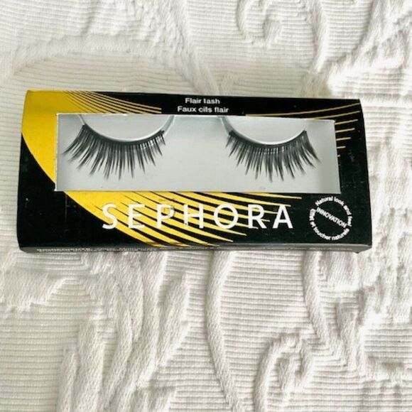 Sephora Flair Lash with Eyelash Glue - Picture 2 of 3